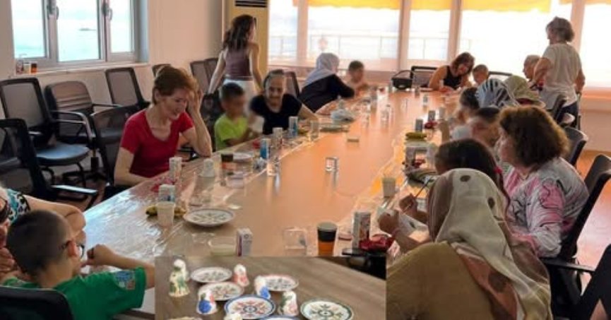 HEM’de kurslar hem ücretli hem ücretsiz