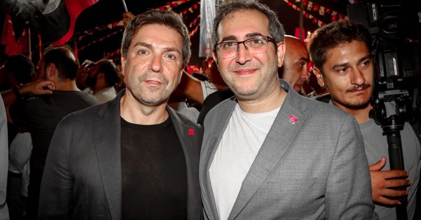 Araz’dan aleni destek.Aslan’da destekçi gibi