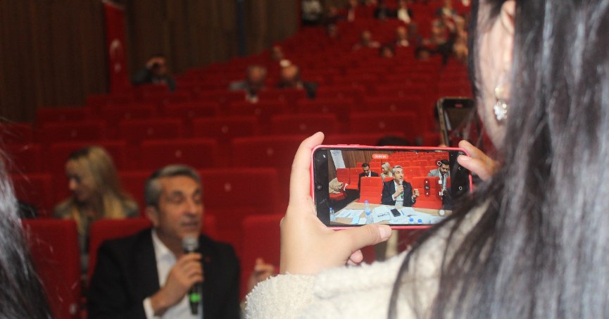 Dönüşümde şeffaf olunmalı. “Facia” marulla örtbas edilmez