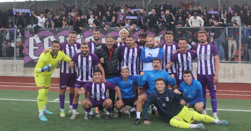 İliyaz topu at. Sercan topu tut!