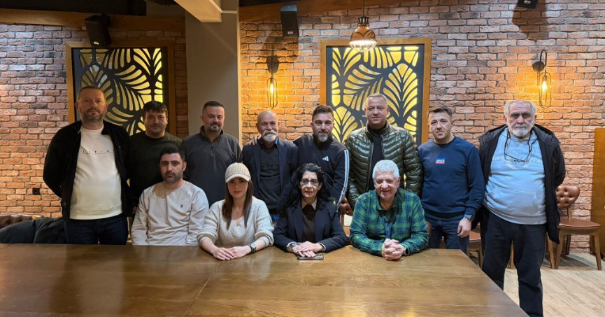 Protokolün parçası veya figüran değiliz 