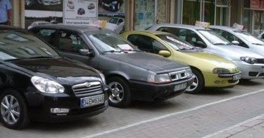 İYİ Parti, kaldırım işgalini hatırlattı