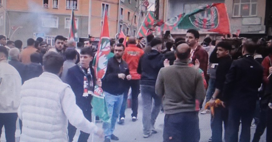 Havai fişekli kutlamaya çeyrek saat gözaltı