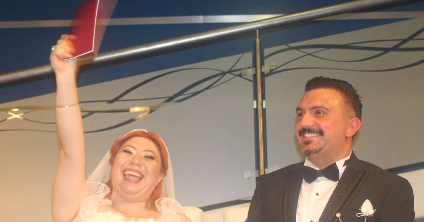 Başkent’ten gelen gelin cüzdanı kaptırmadı 