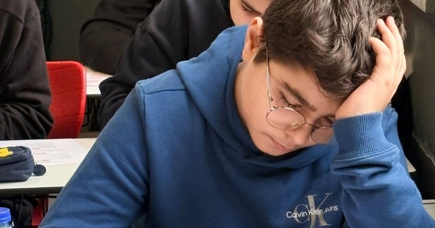 Fen Lisesi ayrıcalığıyla  geleceğe hazırlıyoruz