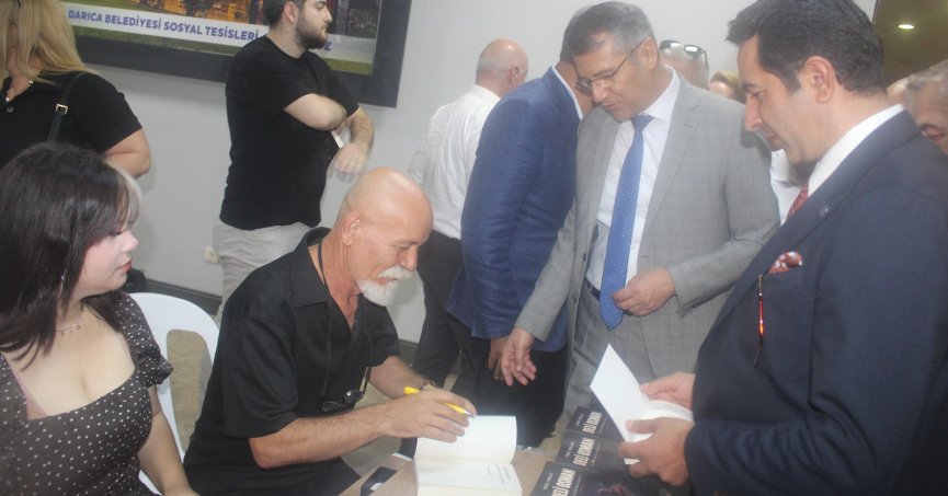 Deprem enkazını kaldırdı. Beynindeki enkazı kaldıramadı