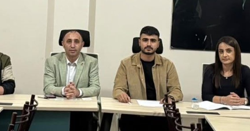 Başkan Eniş bırakıyor. Yönetimi soru işareti?