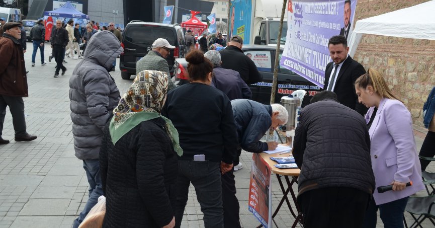 İlk günden 100’lerce imza topladı