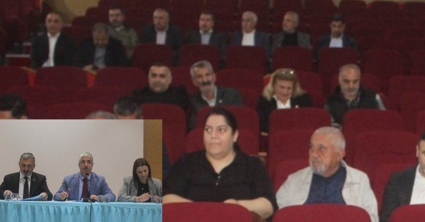 Çocuklar parkları hor  kullanıyor. Siyasiler uyarsın