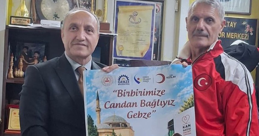 Kızılay’ın yeni kampanyası kent meydanında
