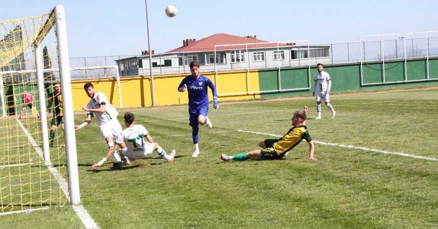 Mart Darıca’ya kazma kürek attırdı!