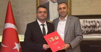 Gökçe’nin adaylığı sonrası Eniş’ten istifa resti