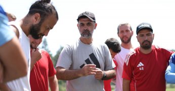 İlk yarıdan memnunum. Eksiklerimizi gidereceğiz