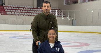 Buz pistinde engelsiz mutluluk