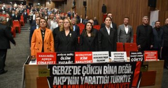 Zabıta zapta gelmiş. Parfüm 