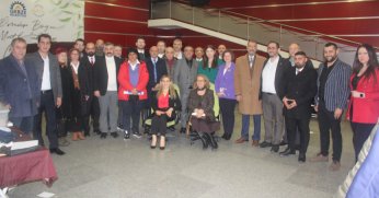 Ön seçimde “Fermuar” kazası!