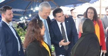 Hayırda yarışıyorsak cenazede  neden kutuplaşıyoruz?