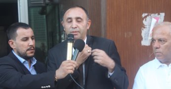 Rozetimi bir gün dönmek ümidiyle çıkartıyorum 