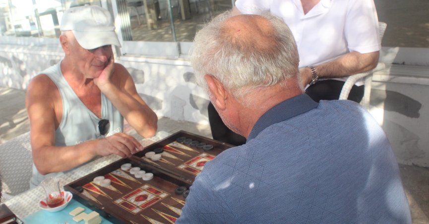 Dönmez şampiyonluğa açık ara koşuyor